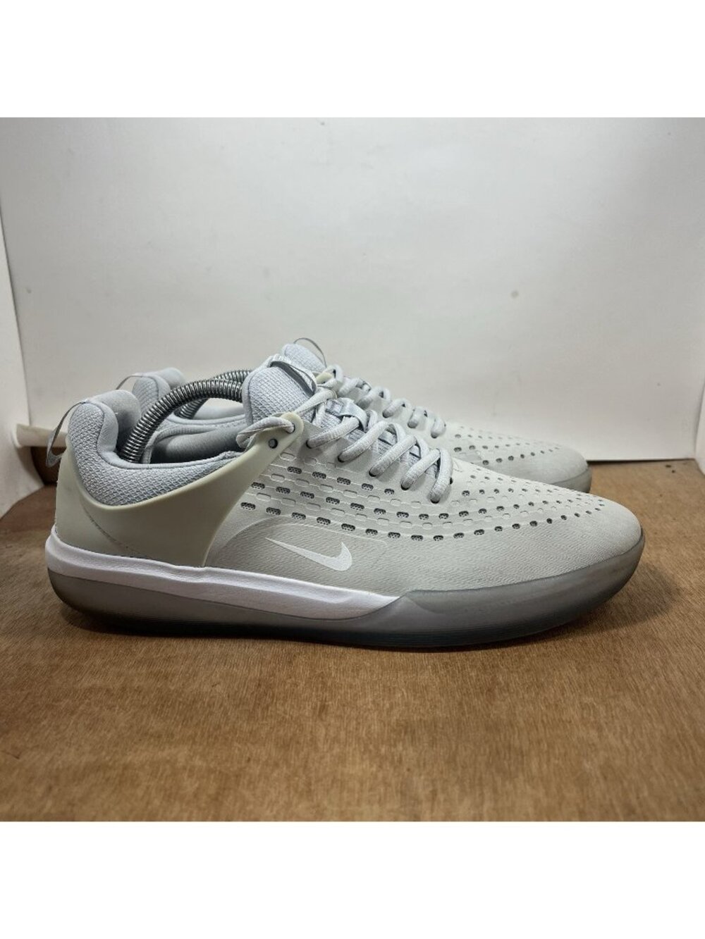 Nike SB Zoom Nyjah 3 Light Blue Grey Men's Size 10.5 Pure Platinium DV7896-002
